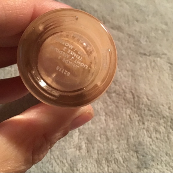 Elf halo glow liquid filter glow booster radiant skin 1.06oz shade 3 light med - Picture 3 of 4